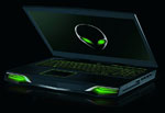 Notebook Alienware M18x będzie dostępny w konfiguracjach z jednym procesorem graficznym GTX 680M lub dwoma działającymi w trybie SLI. Notebook Alienware M18x będzie dostępny w konfiguracjach z jednym procesorem graficznym GTX 680M lub dwoma działającymi w trybie SLI.